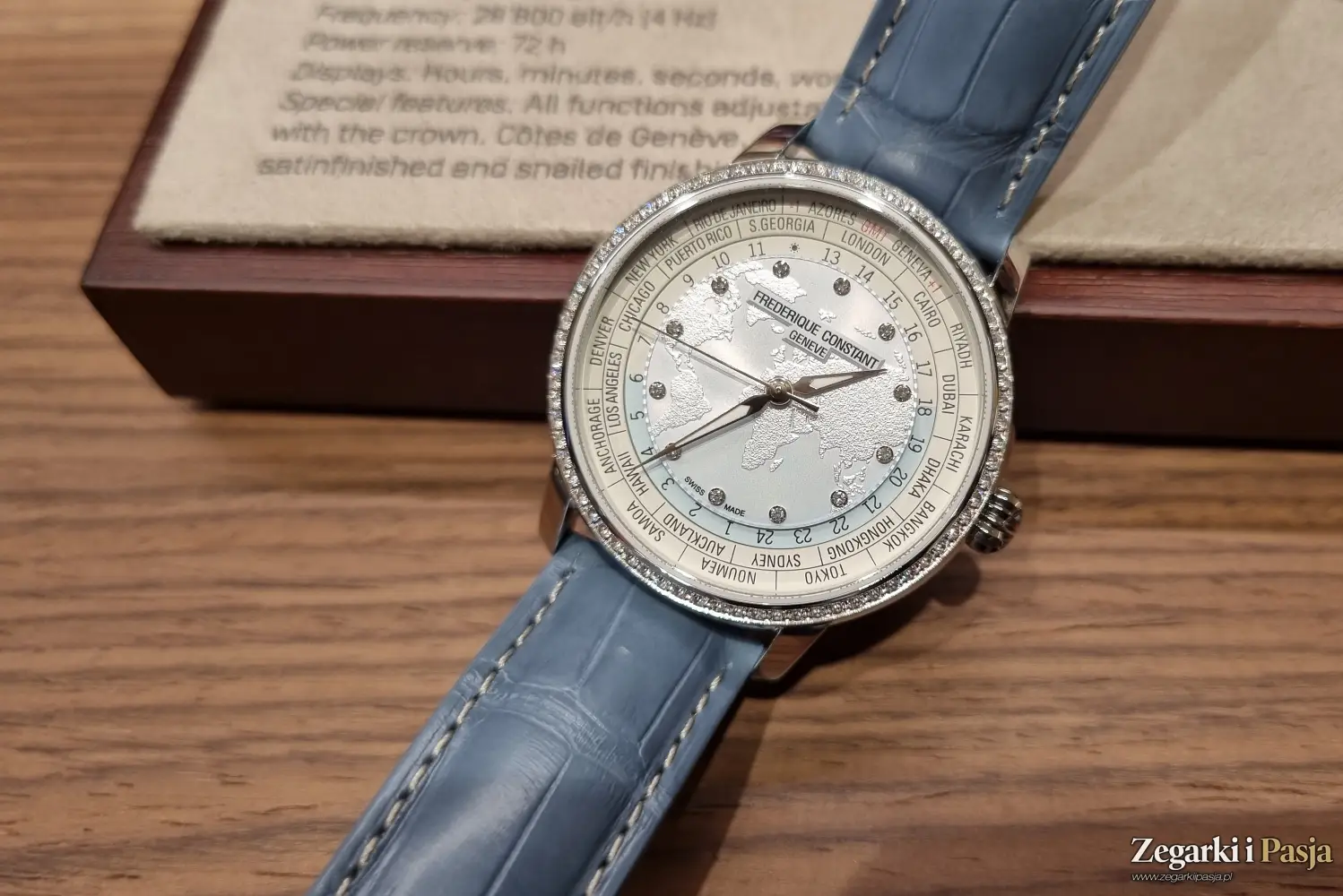 Frederique Constant Classic Worldtimer Manufacture. Przemyślana ewolucja