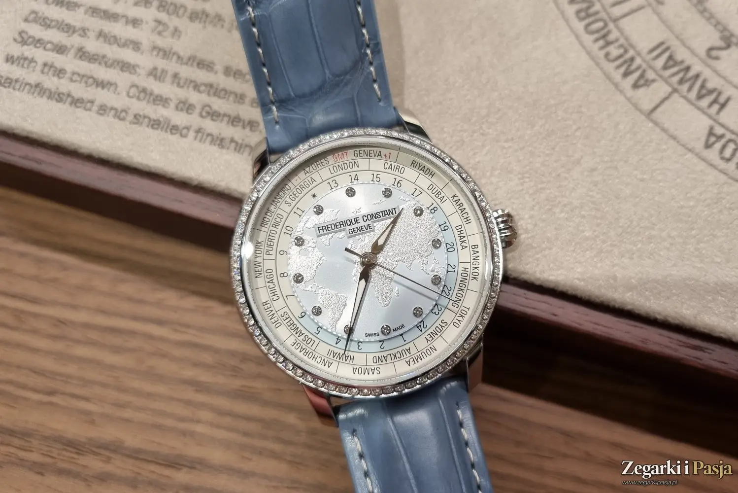 Frederique Constant Classic Worldtimer Manufacture. Przemyślana ewolucja