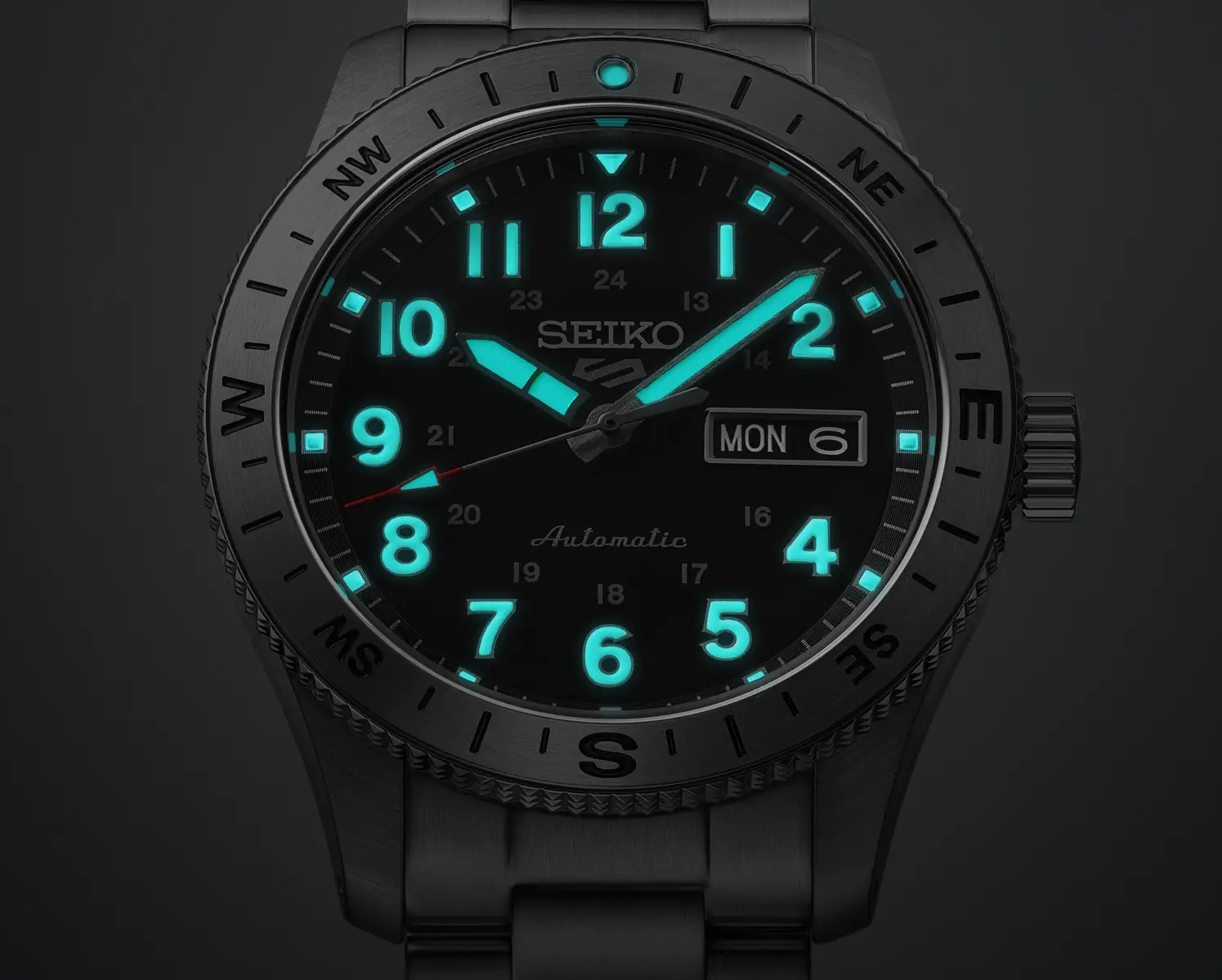 Seiko 5 Sports Field
