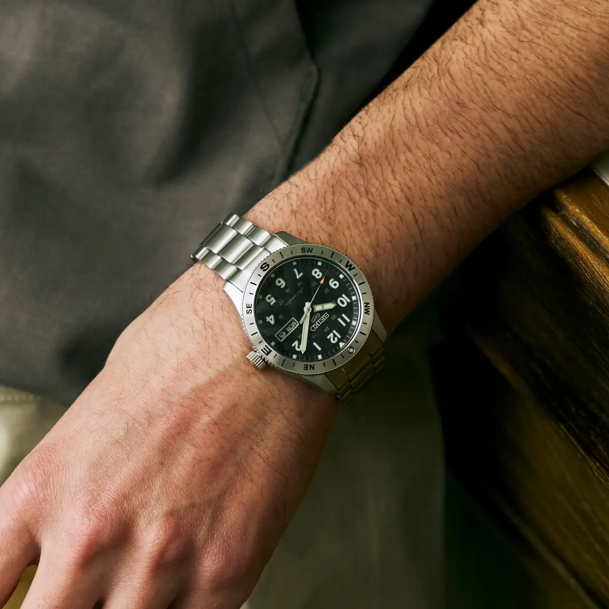 Seiko 5 Sports Field