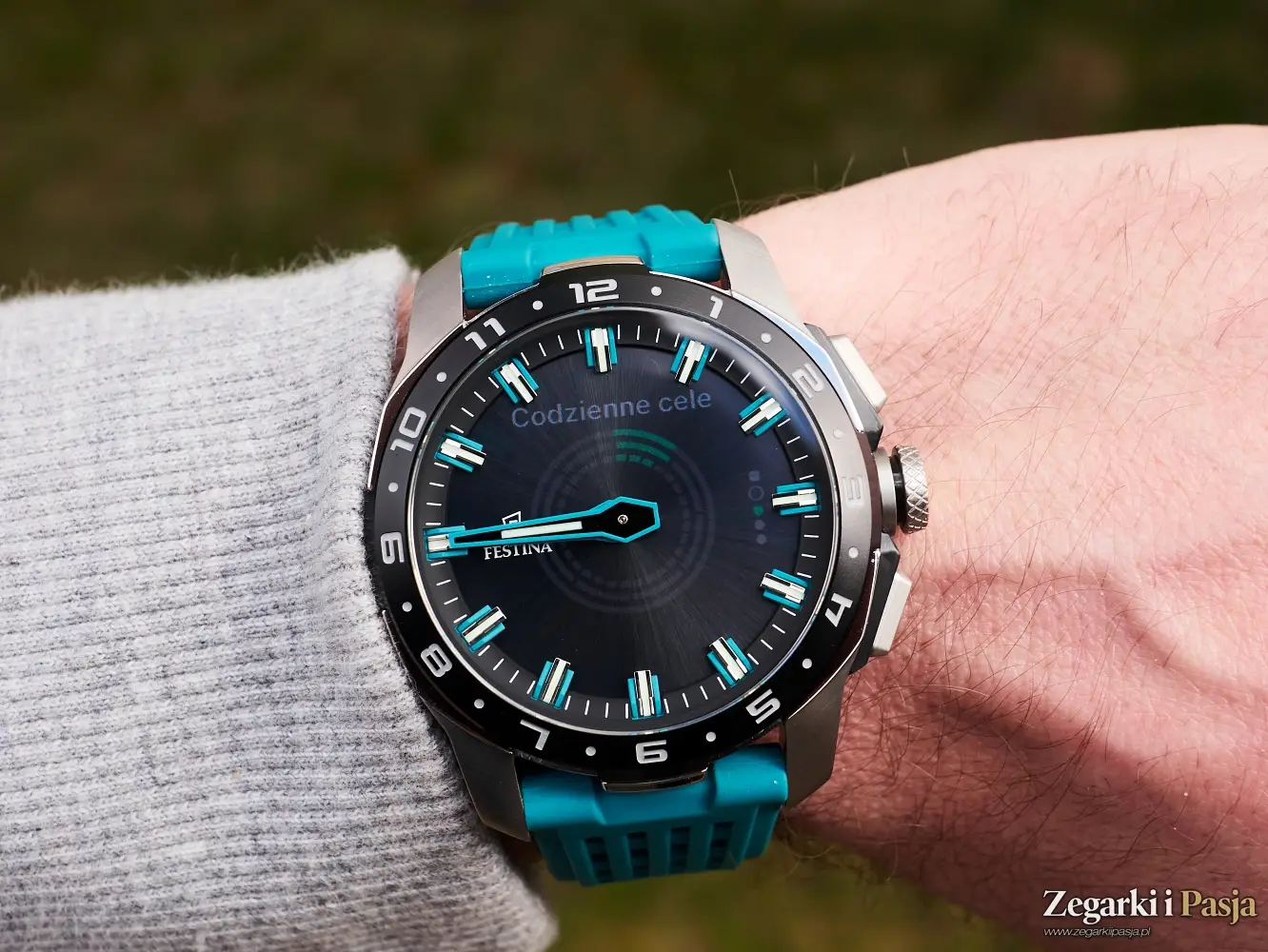 Testujemy: Festina Connected Full D. Hybrydowy zegarek na granicy światów