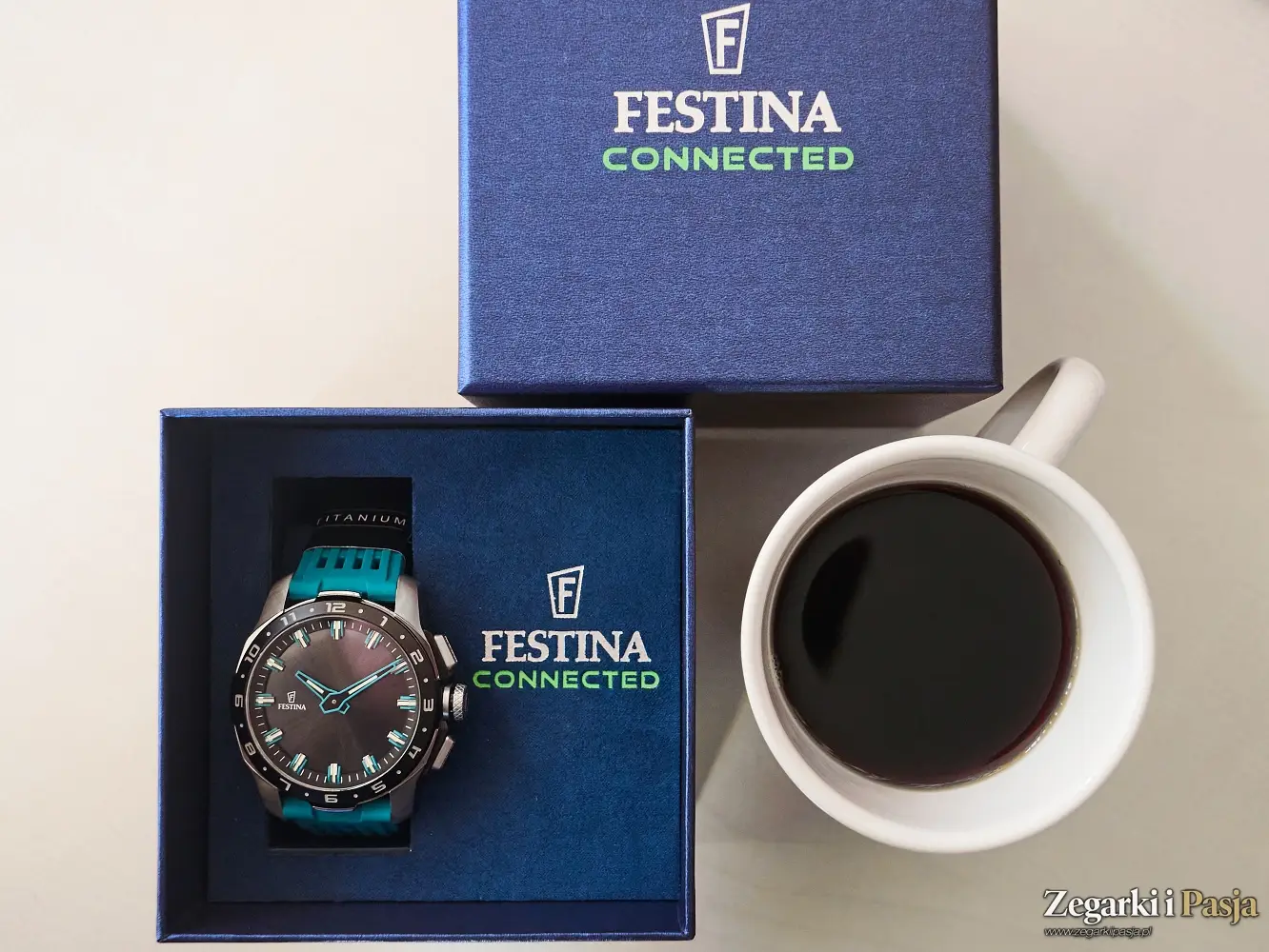 Testujemy: Festina Connected Full D. Hybrydowy zegarek na granicy światów