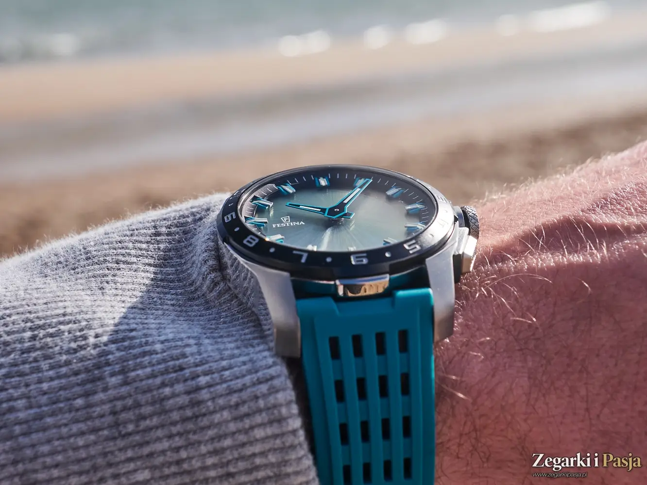 Testujemy: Festina Connected Full D. Hybrydowy zegarek na granicy światów