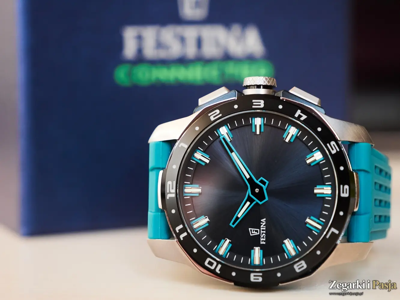 Testujemy: Festina Connected Full D. Hybrydowy zegarek na granicy światów