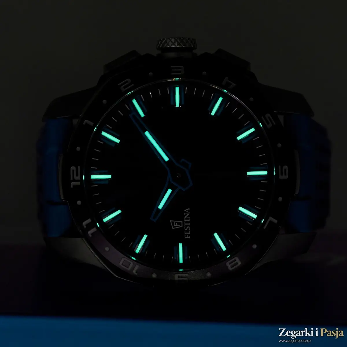 Testujemy: Festina Connected Full D. Hybrydowy zegarek na granicy światów