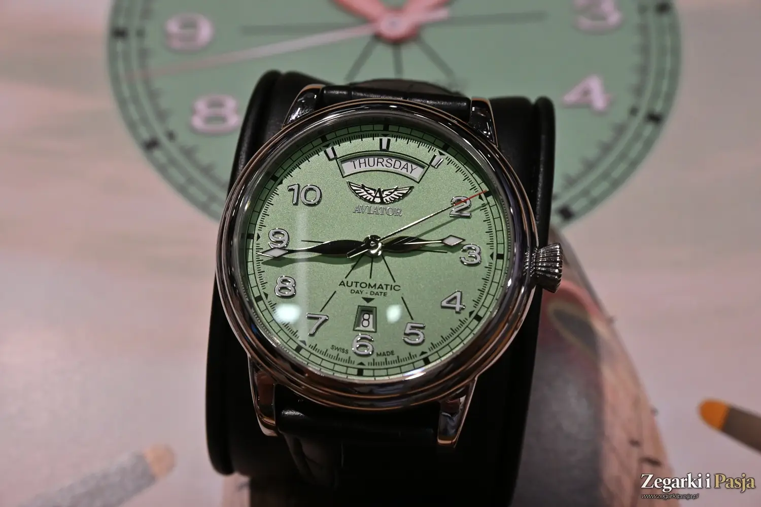 Aviator Swiss Made Douglas Day-Date 45