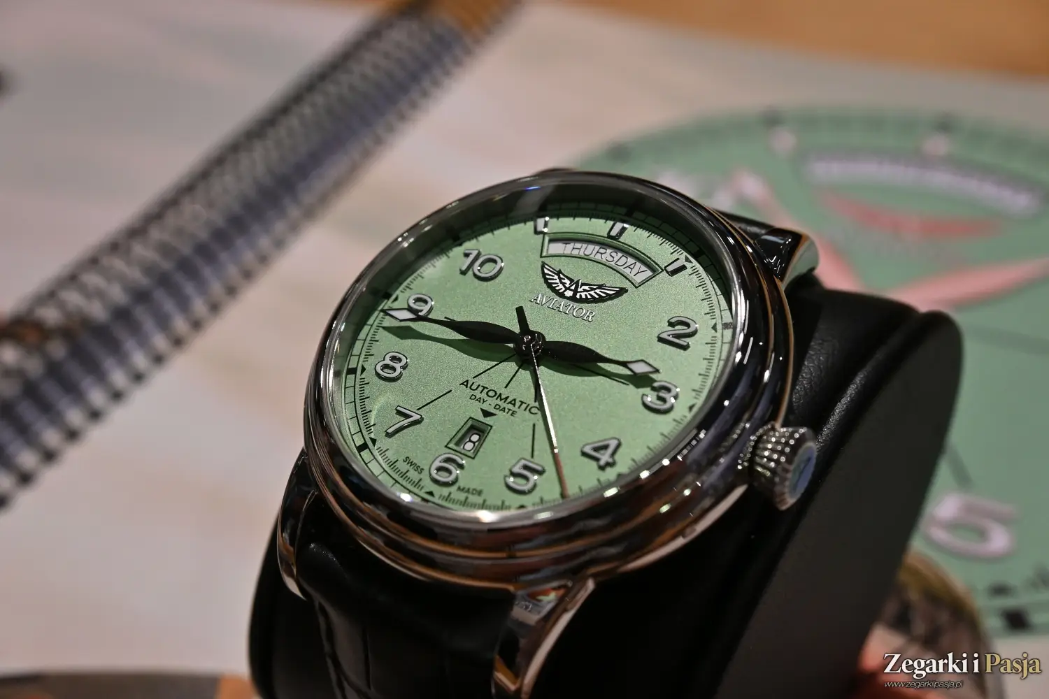 Aviator Swiss Made Douglas Day-Date 45