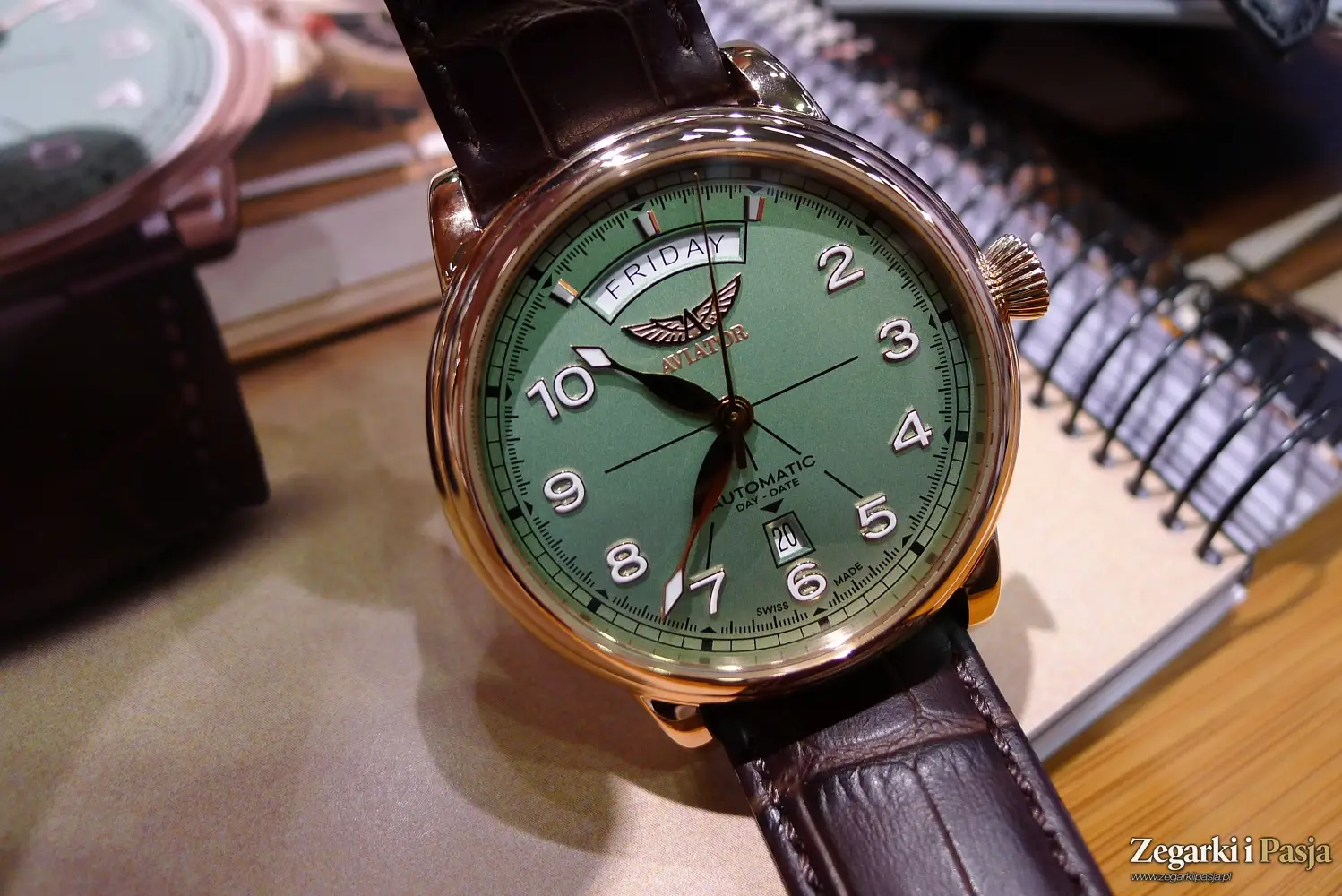 Aviator Swiss Made Douglas Day-Date 45