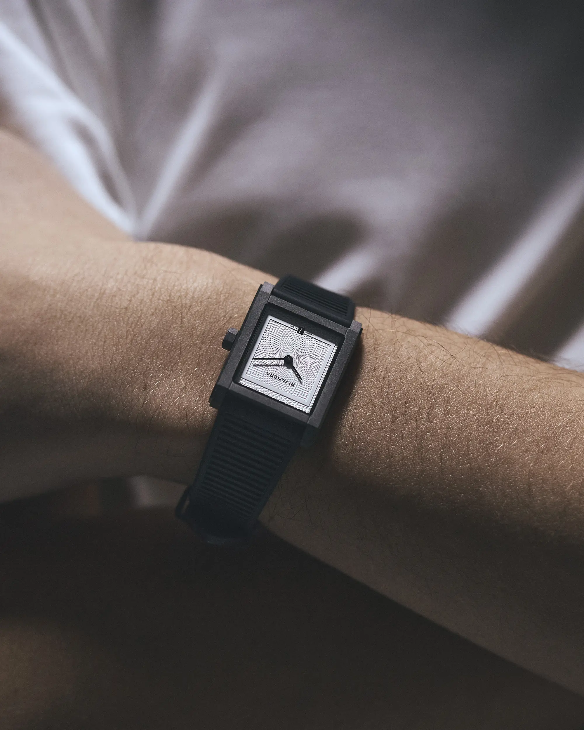 Echo/Neutra. Mariaż włoskiej szkoły designu z inżynierią lotniczą 