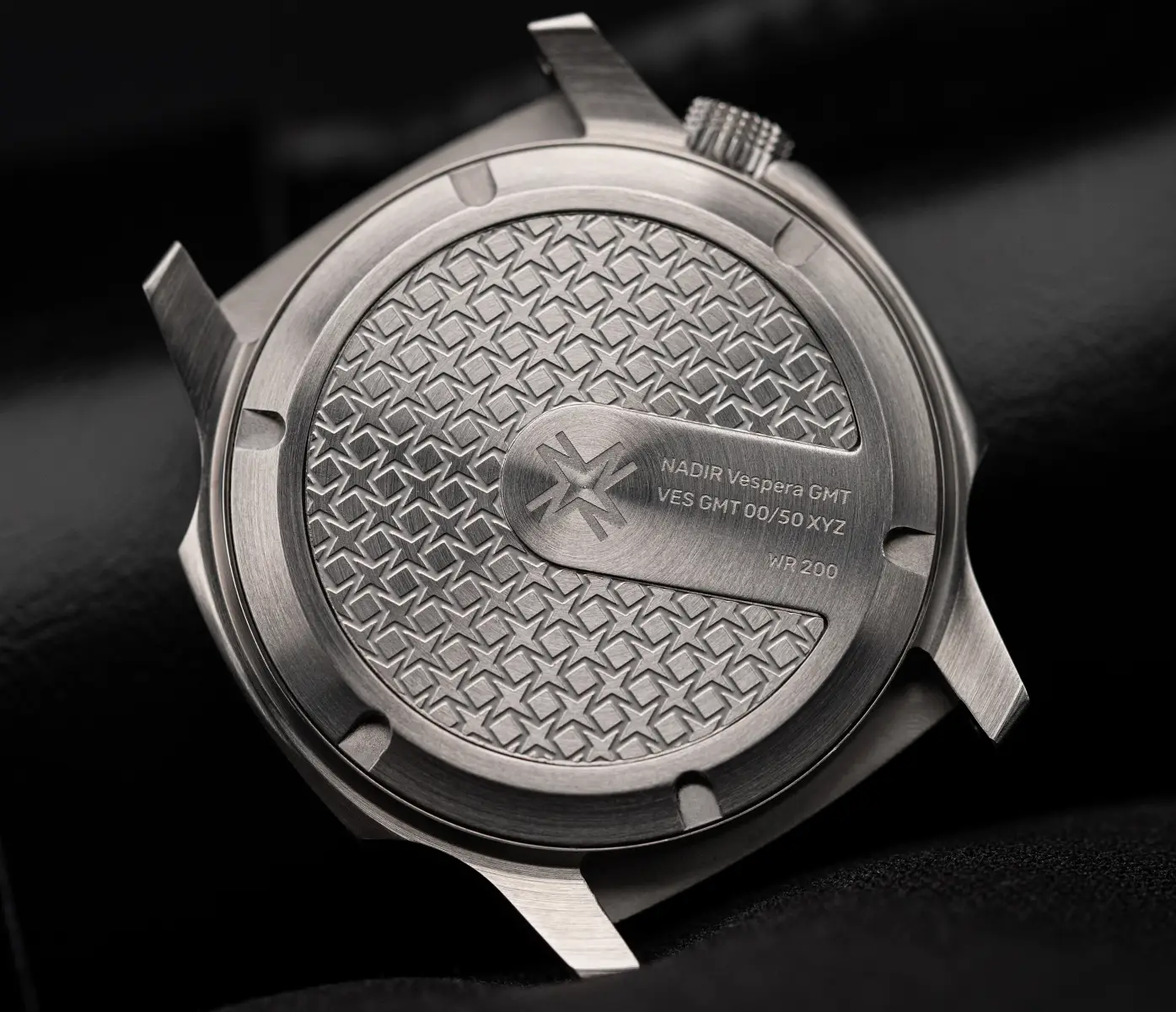 Nadir Vespera GMT. Polska marka poszerza kolekcję GMT o nowe wersje