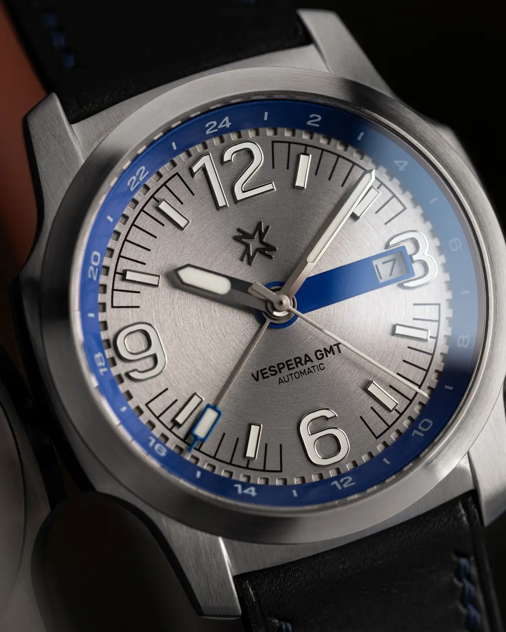 Nadir Vespera GMT. Polska marka poszerza kolekcję GMT o nowe wersje