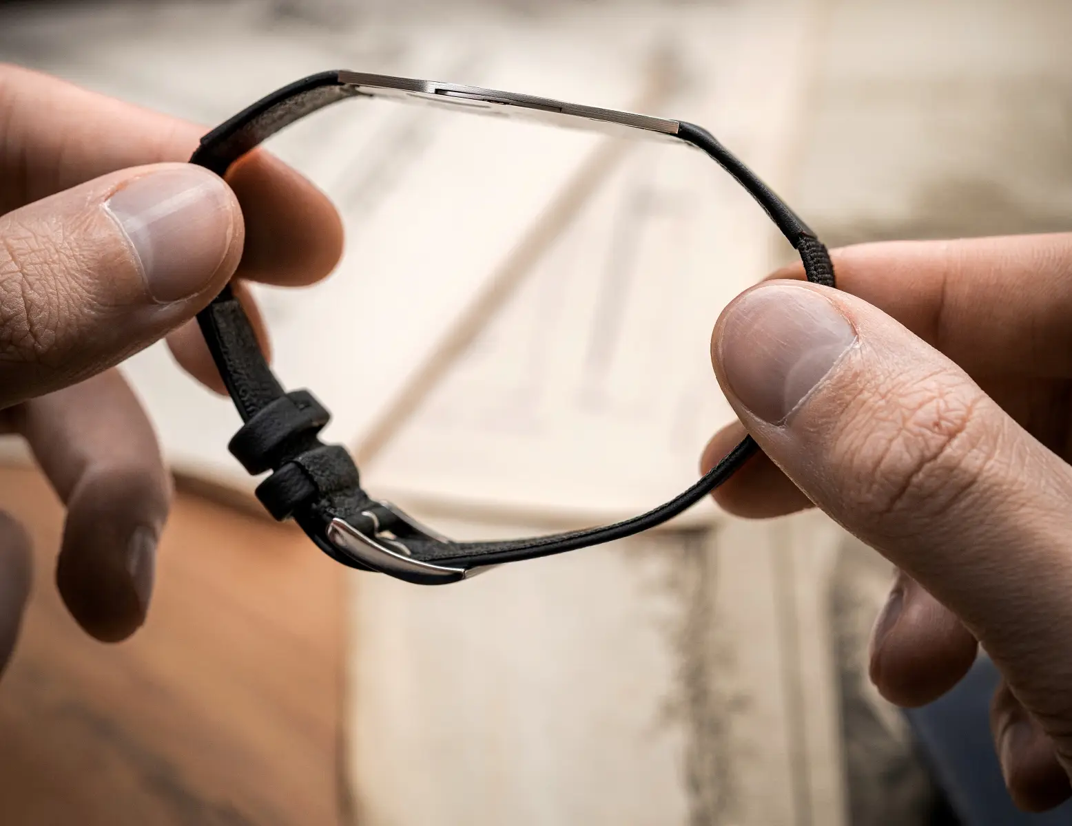 Ultra-cienki zegarek Konstantin Chaykin ThinKing Mystery. 