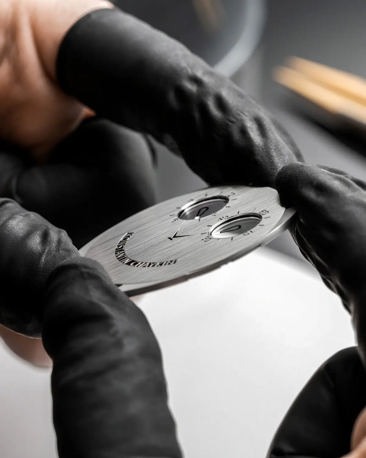 Ultra-cienki zegarek Konstantin Chaykin ThinKing Mystery. 