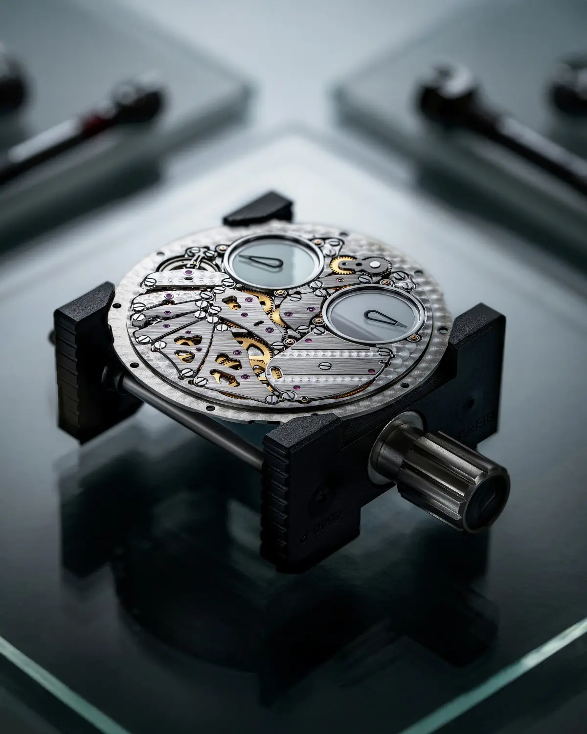 Ultra-cienki zegarek Konstantin Chaykin ThinKing Mystery. 