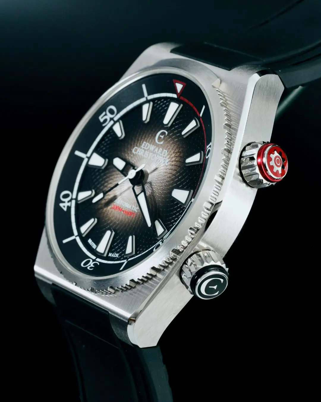 Edward Christopher. Brytyjskie zegarmistrzostwo z misją 