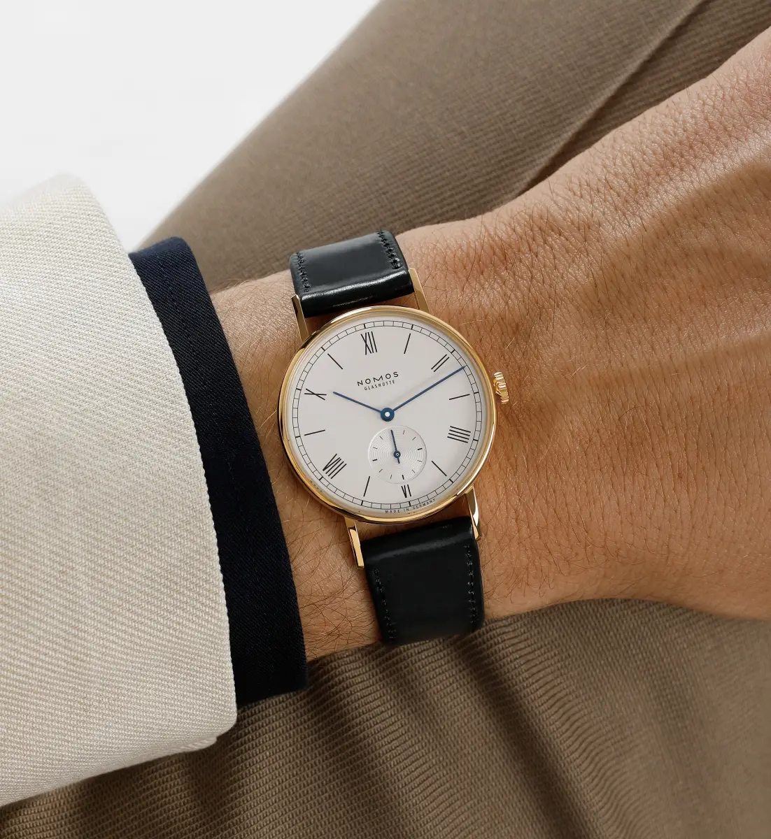 Nomos Ludwig gold i Tangente gold. Klasyczne zegarki mechaniczne z kopertami ze złota