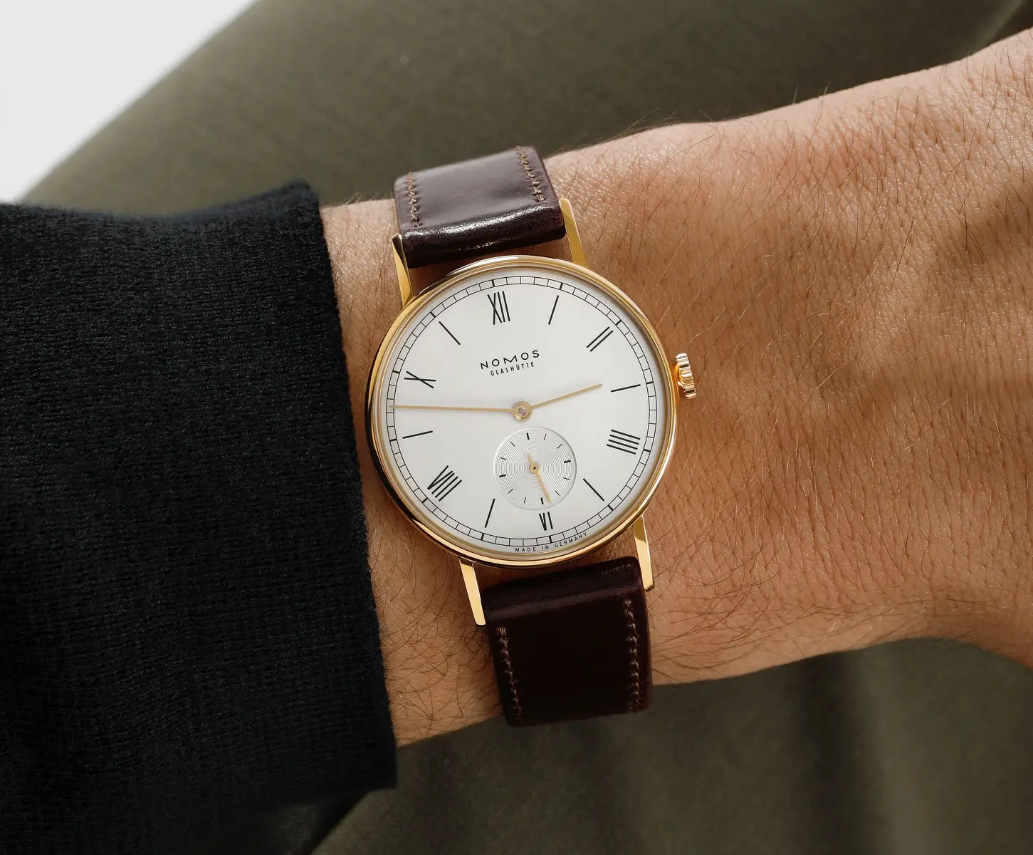 Nomos Ludwig gold i Tangente gold. Klasyczne zegarki mechaniczne z kopertami ze złota