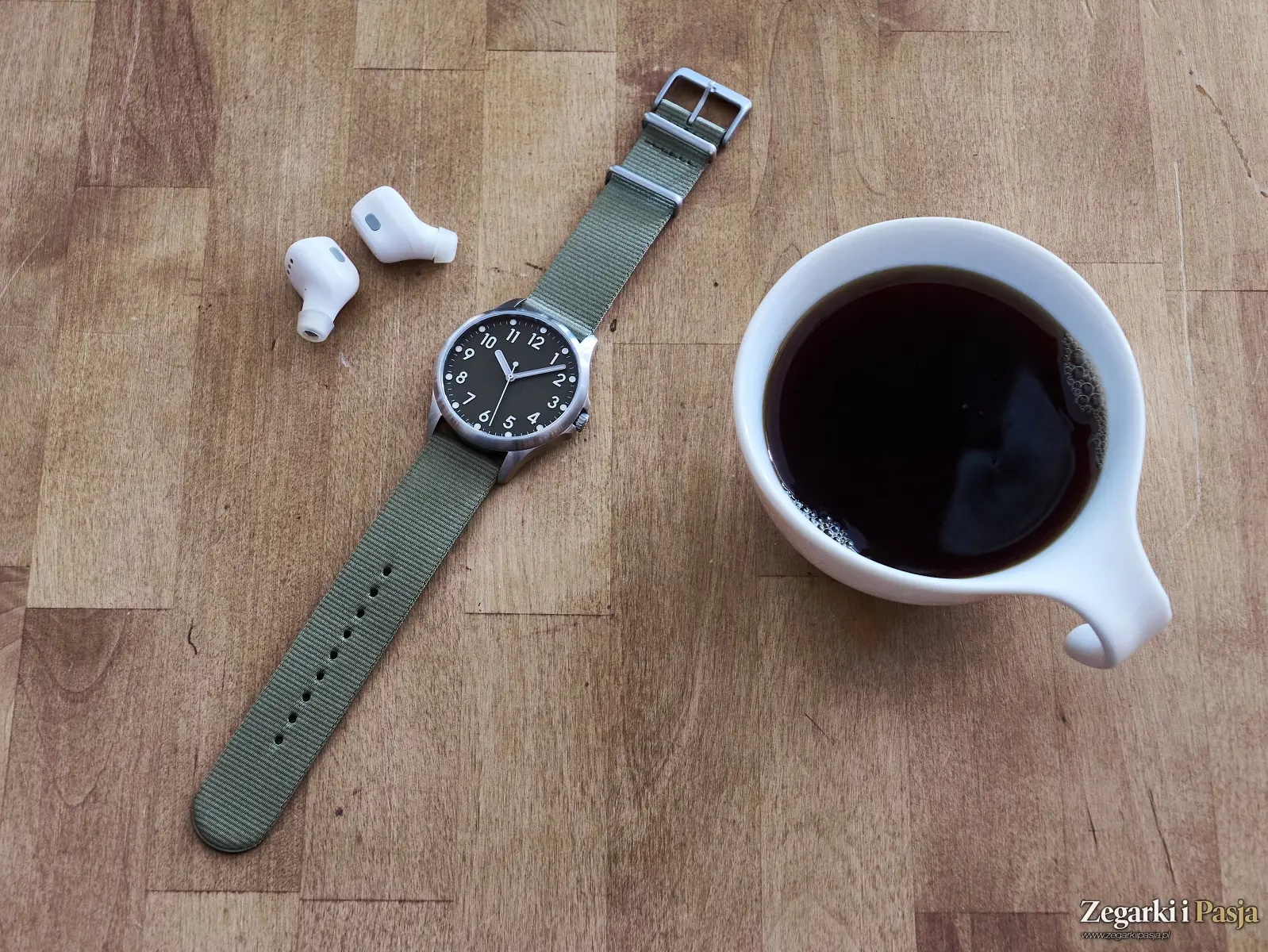 Recenzja: Mudita Radiant. Zegarek polowy dla wyznających zasadę JOMO