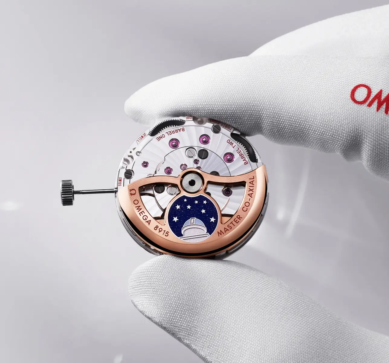 Omega Constellation Observatory. Pierwszy zegarek z dwiema wskazówkami i certyfikatem Master Chronometer