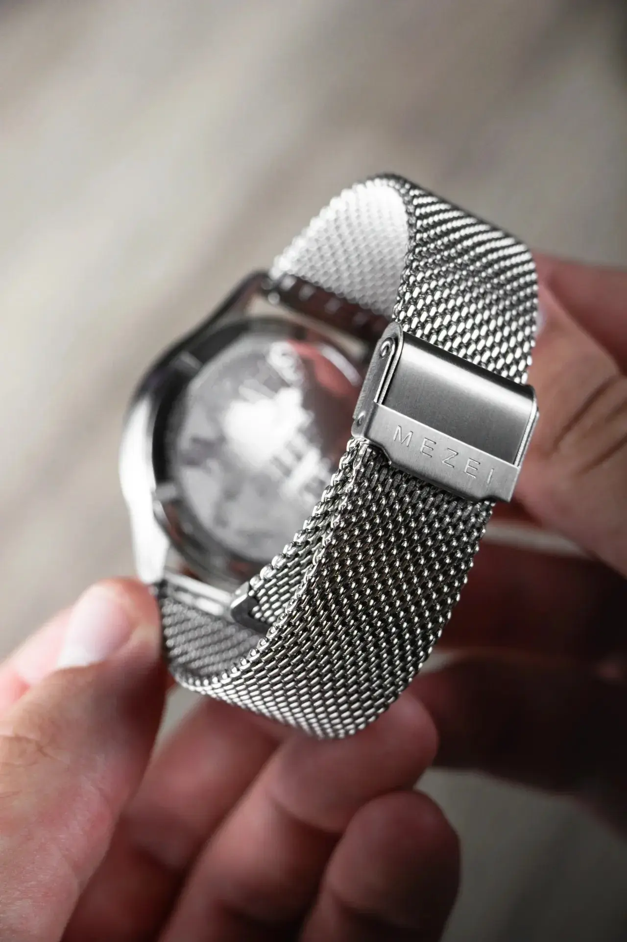 Mezei Watch Company. Brytyjska marka i jej minimalistyczne zegarki (AuroChronos 2026) 