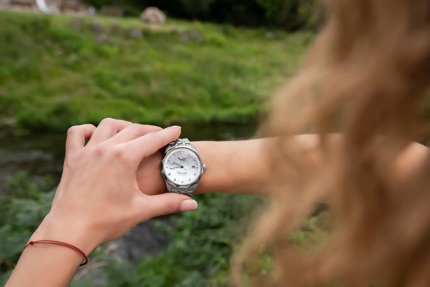 Vostok Europe Vilnelė. Duże, sportowe zegarki dla kobiet inspirowane naturą