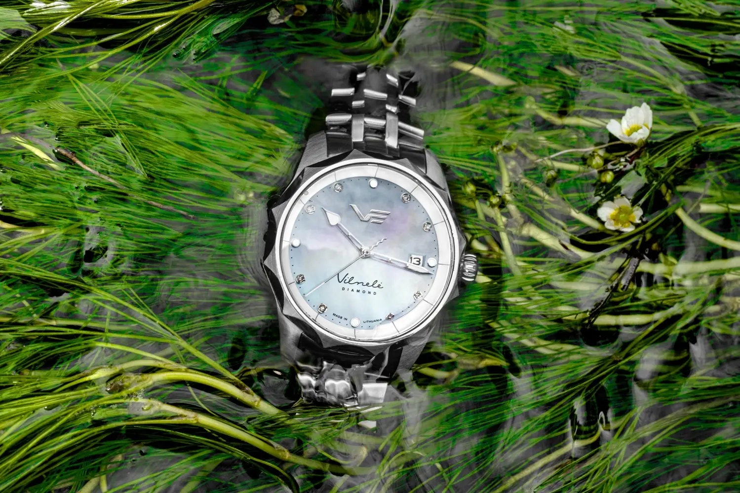 Vostok Europe Vilnelė. Duże, sportowe zegarki dla kobiet inspirowane naturą