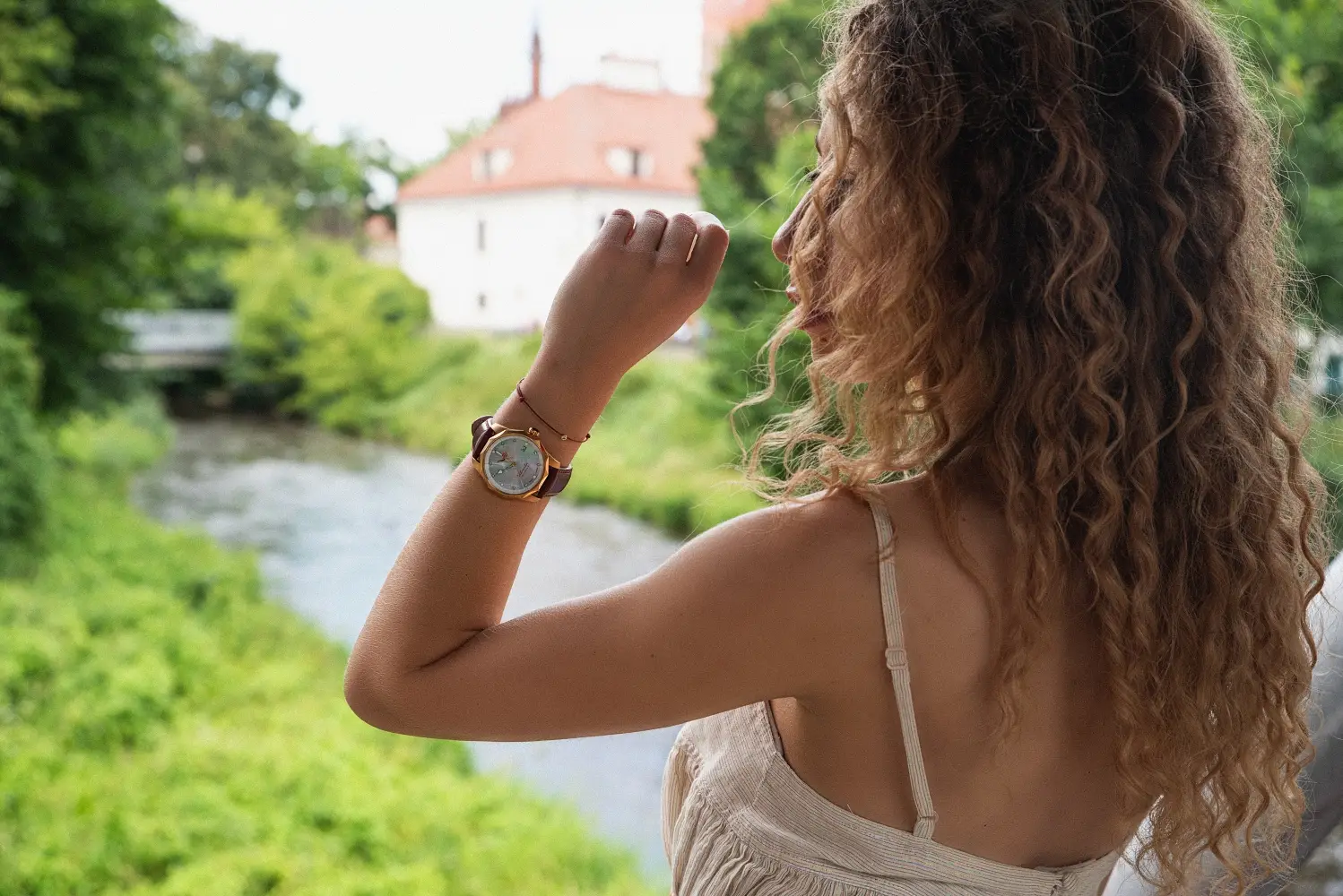 Vostok Europe Vilnelė. Duże, sportowe zegarki dla kobiet inspirowane naturą