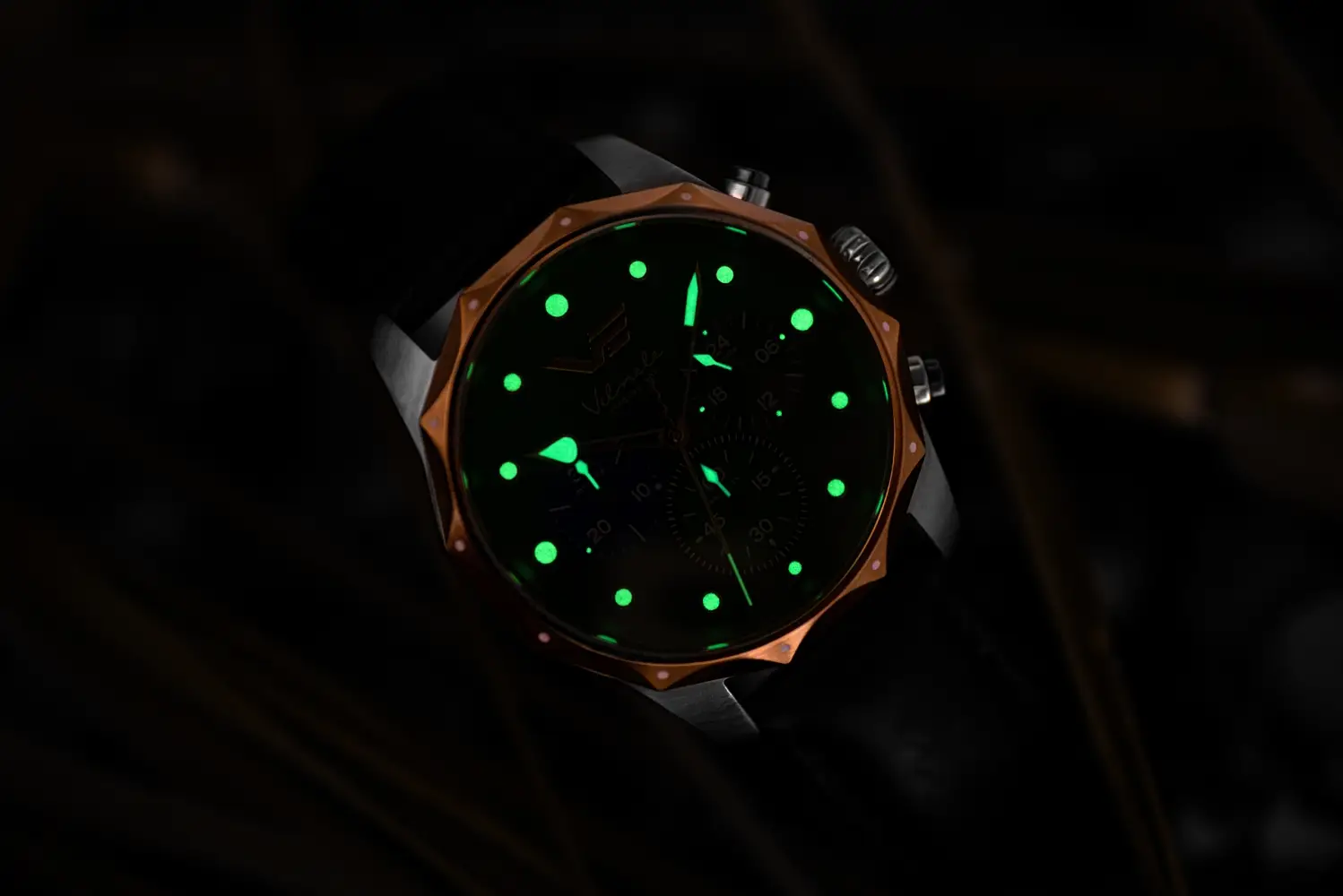 Vostok Europe Vilnelė. Duże, sportowe zegarki dla kobiet inspirowane naturą