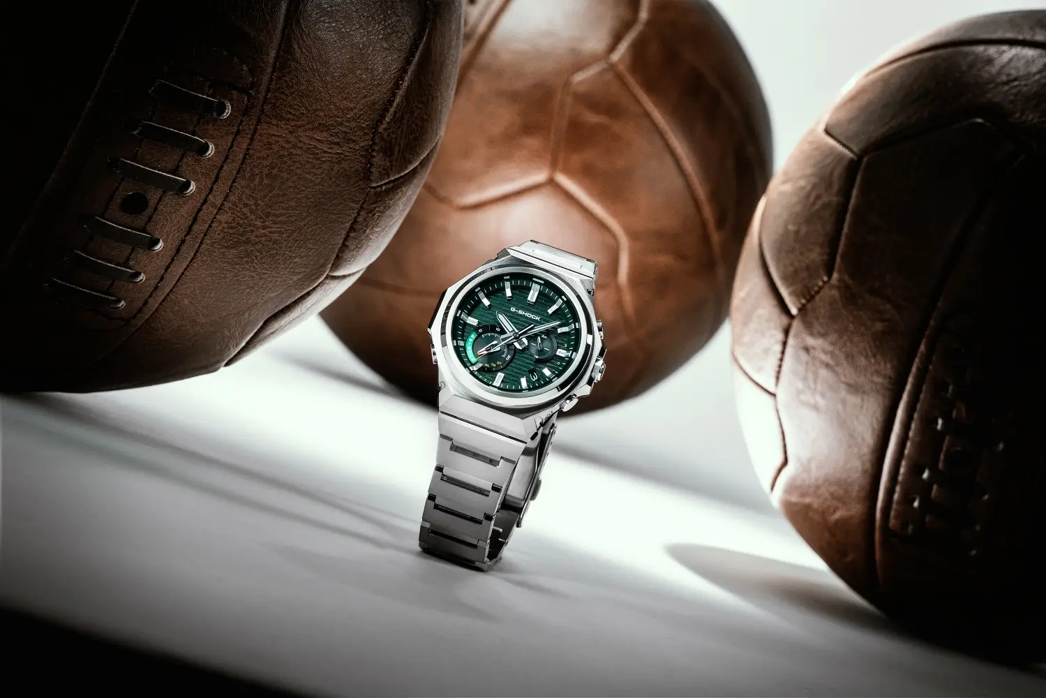 G-SHOCK G-Steel GST-B1000D. Wytrzymałość w klasycznej formie