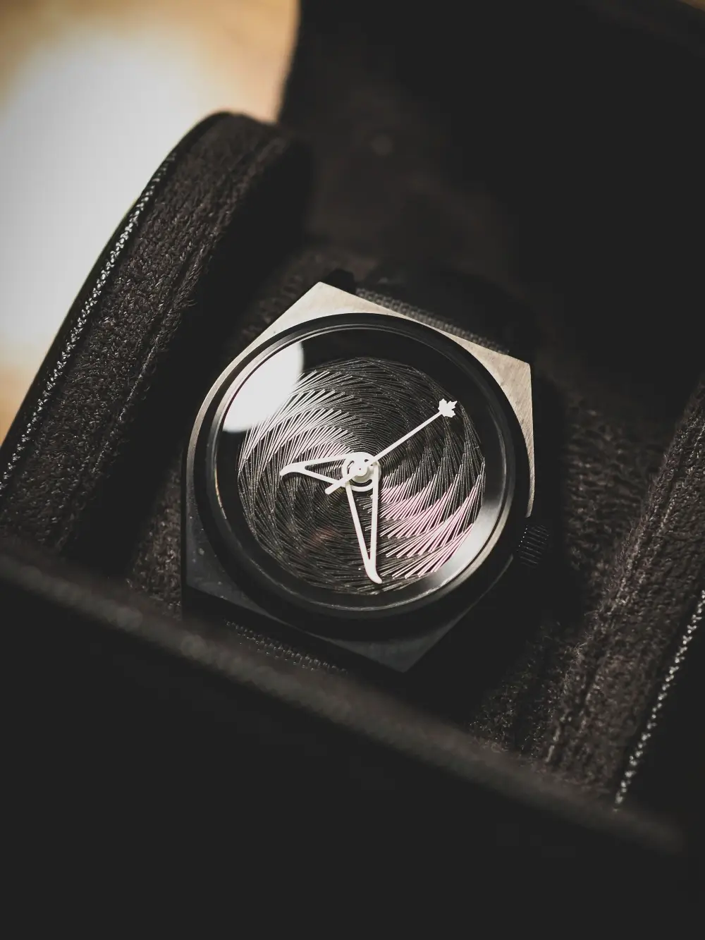 Canuck Timepieces. Kanadyjskie zegarki, które mają promować ten kraj 