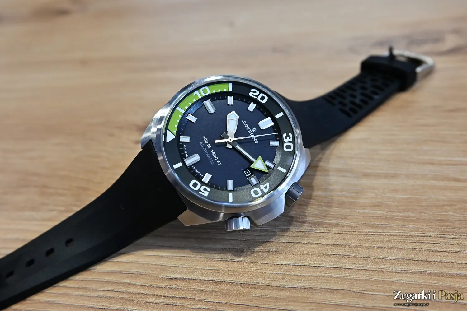 Junghans 1972 Aquaris Automatic Diver. Powrót do zegarków nurkowych po dekadach!