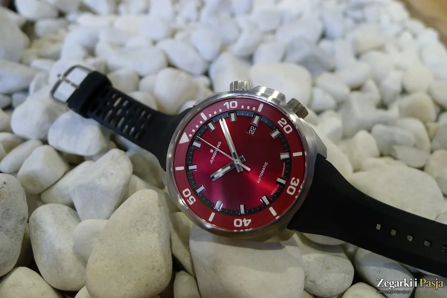 Junghans 1972 Aquaris Automatic Diver. Powrót do zegarków nurkowych po dekadach!