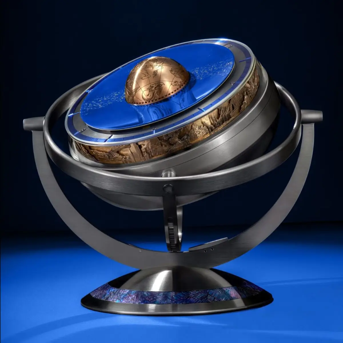 Louis Vuitton x De Bethune LVDB-03 GMT i Sympathique Louis Varius. Sztuka podróżowania… w czasie