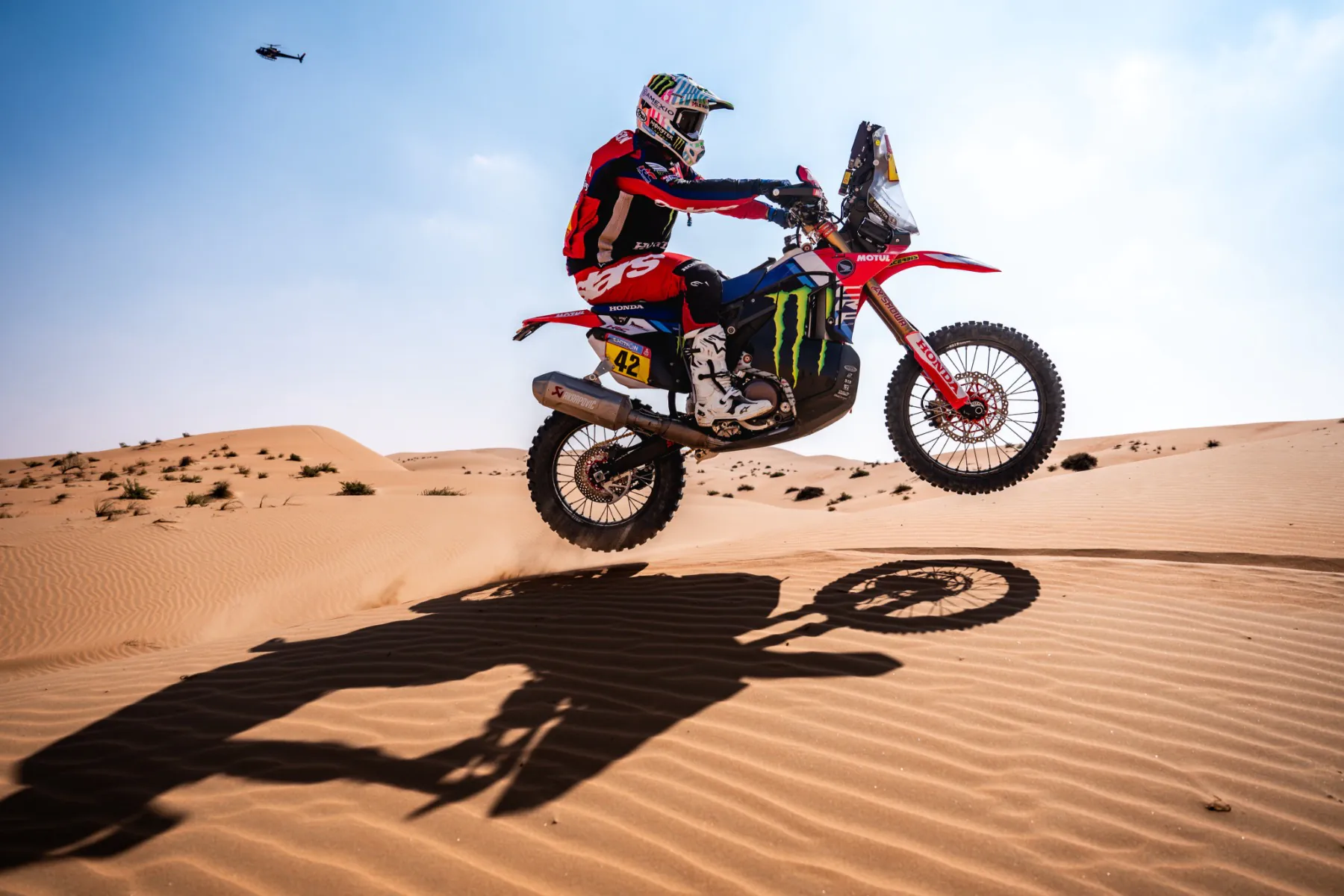 Atlantic x Adrien Van Beveren. W pogoni za marzeniami i limitowany zegarek Atlantic Desert Racer VBA 442