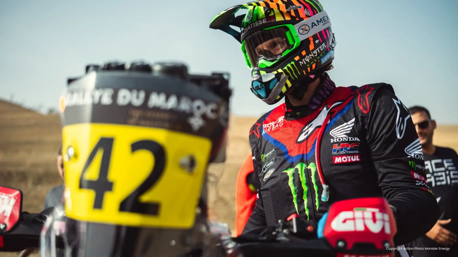 Atlantic x Adrien Van Beveren. W pogoni za marzeniami i limitowany zegarek Atlantic Desert Racer VBA 442