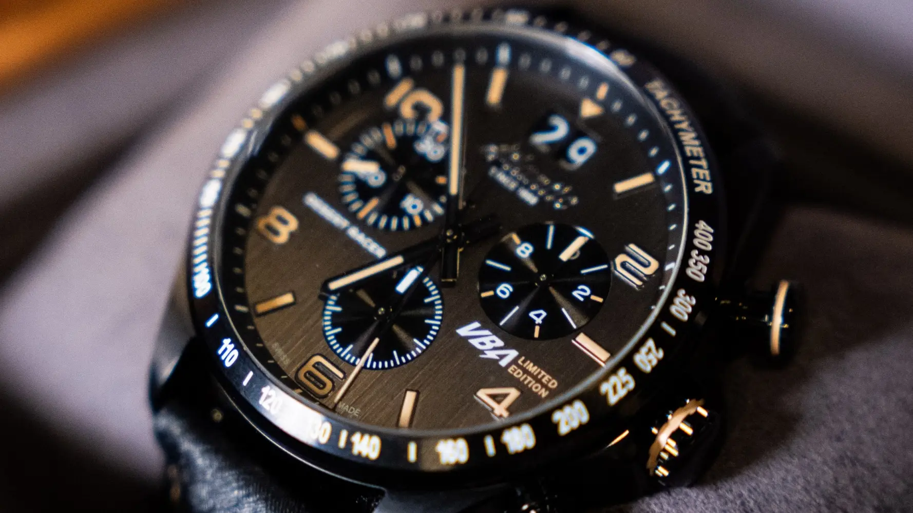 Atlantic x Adrien Van Beveren. W pogoni za marzeniami i limitowany zegarek Atlantic Desert Racer VBA 442