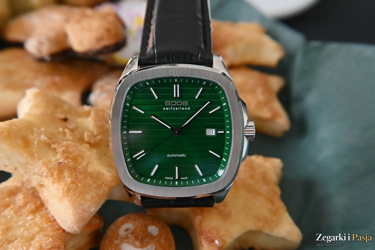 Recenzja: Epos Timeless 3511 Automatic. Casualowy zegarek z kopertą o rzadko spotykanym kształcie