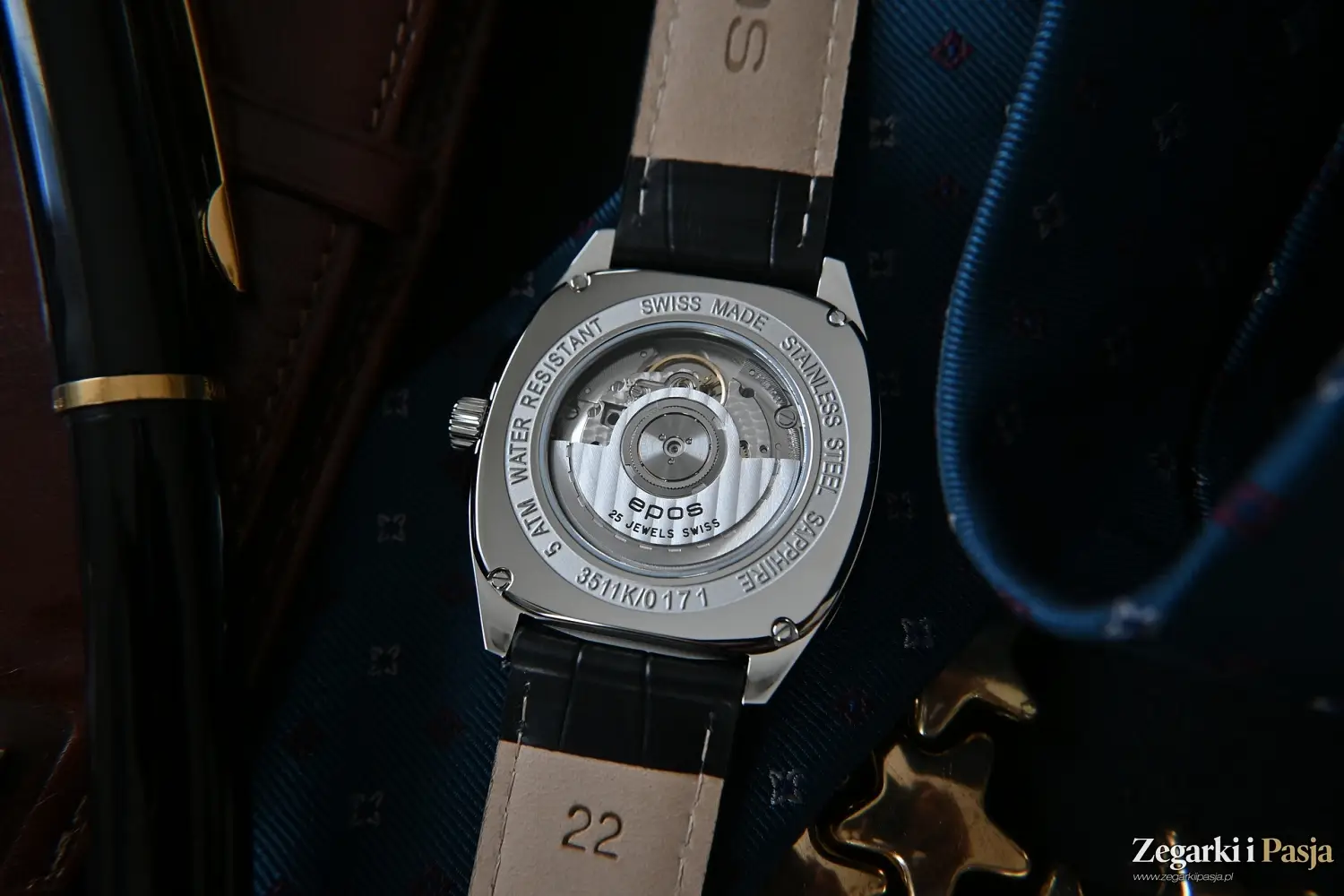 Recenzja: Epos Timeless 3511 Automatic. Casualowy zegarek z kopertą o rzadko spotykanym kształcie