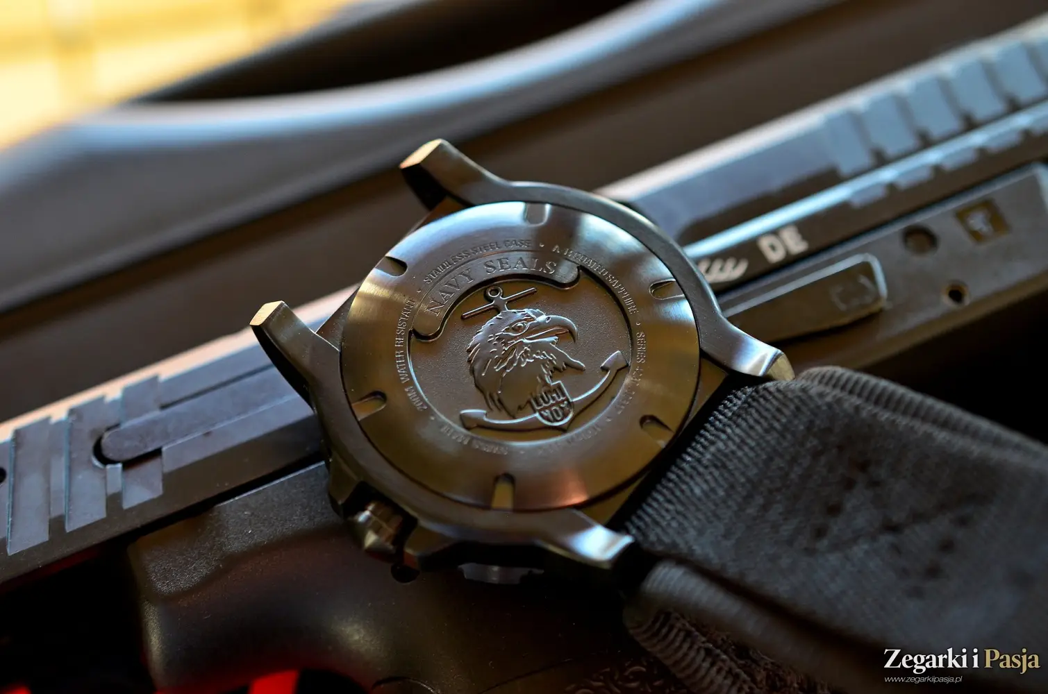 Recenzja: Luminox Navy SEAL 4230 Series. Kwintesencja zegarka wojskowego i taktycznego
