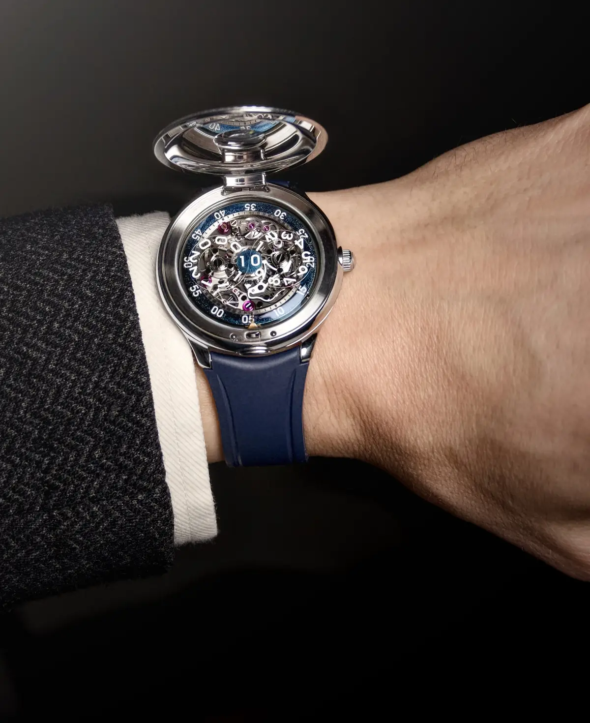 Time Jumper z mechanizmem Calibre 10. Czapek & Cie celebruje 10-lecie!