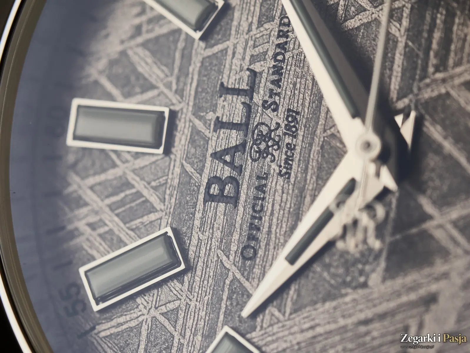 Recenzja: Ball Engineer III Marvelight Chronometer. Meteoryt i światło w ciemności!