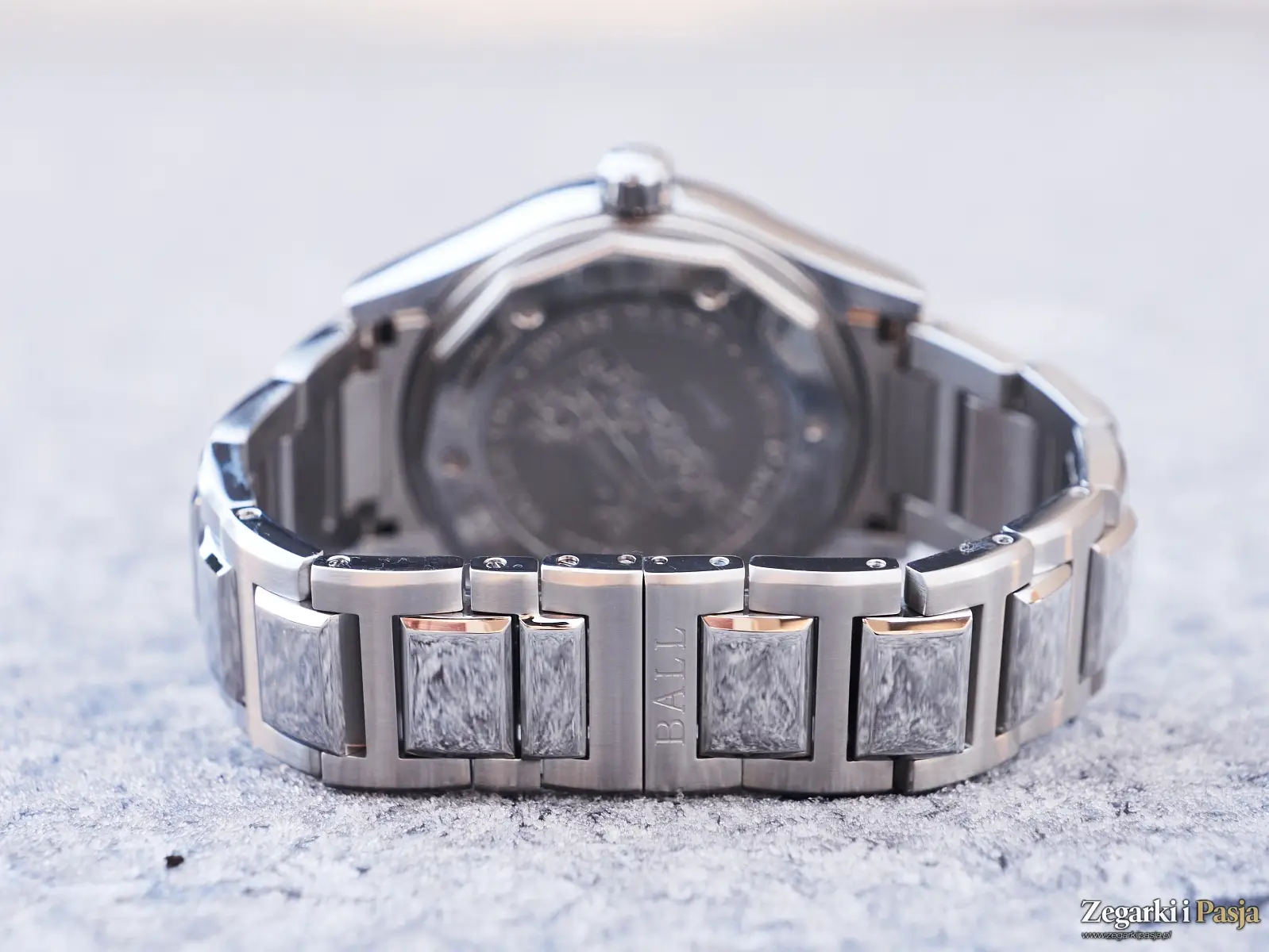 Recenzja: Ball Engineer III Marvelight Chronometer. Meteoryt i światło w ciemności!