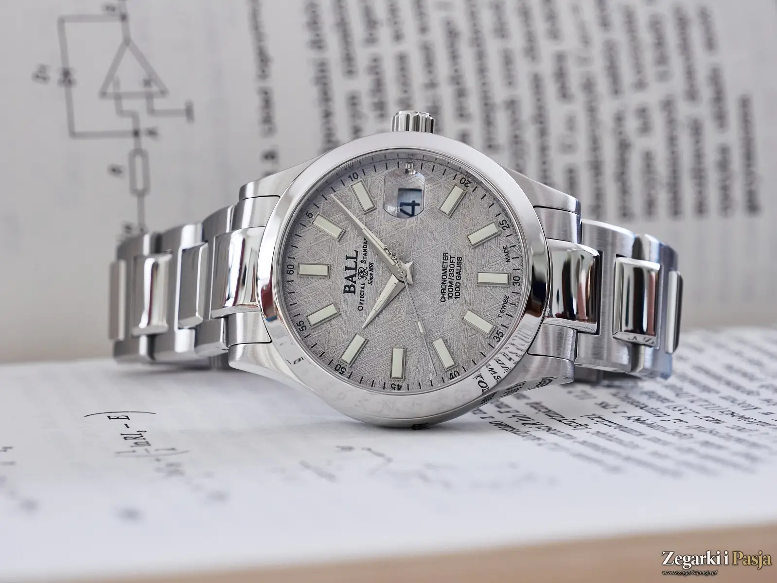 Recenzja: Ball Engineer III Marvelight Chronometer. Meteoryt i światło w ciemności!