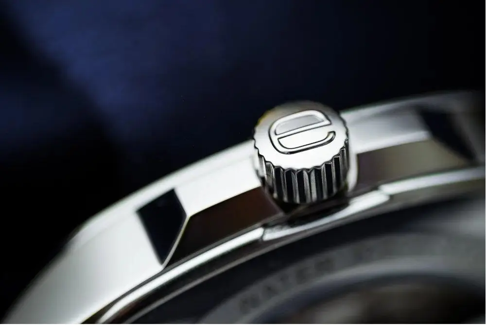 Epos Timeless 3511 Automatic. Casualowy zegarek z kopertą o rzadko spotykanym kształcie