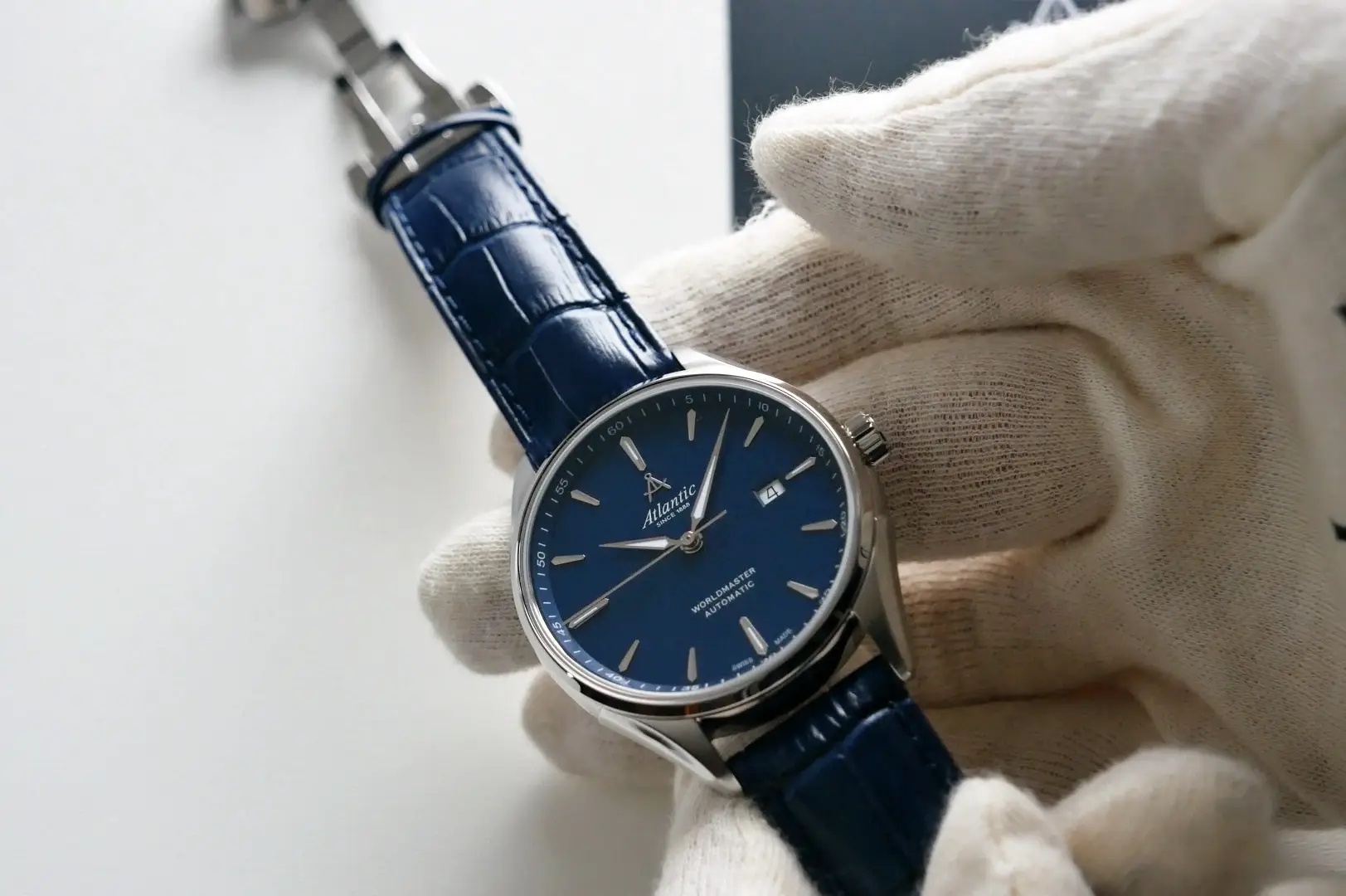 Wideo recenzja: Atlantic Worldmaster 1888 Automatic Blue Leather. Klasyka w nowoczesnym wydaniu