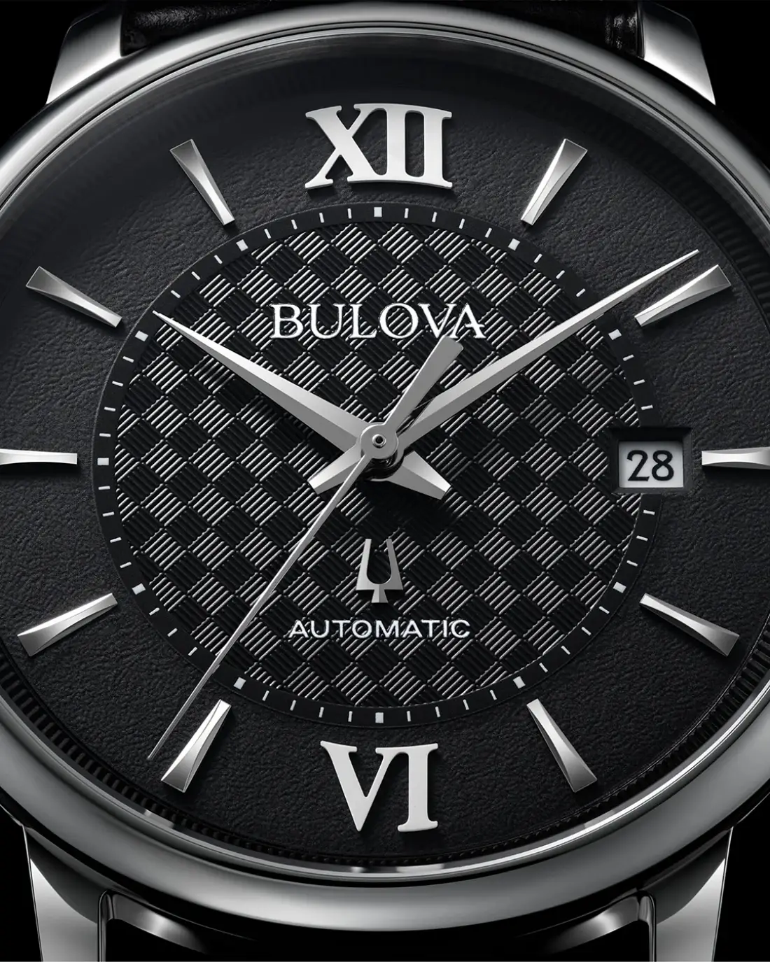 Bulova Classic Hudson Automatic. Gra tekstur na tarczy zegarka