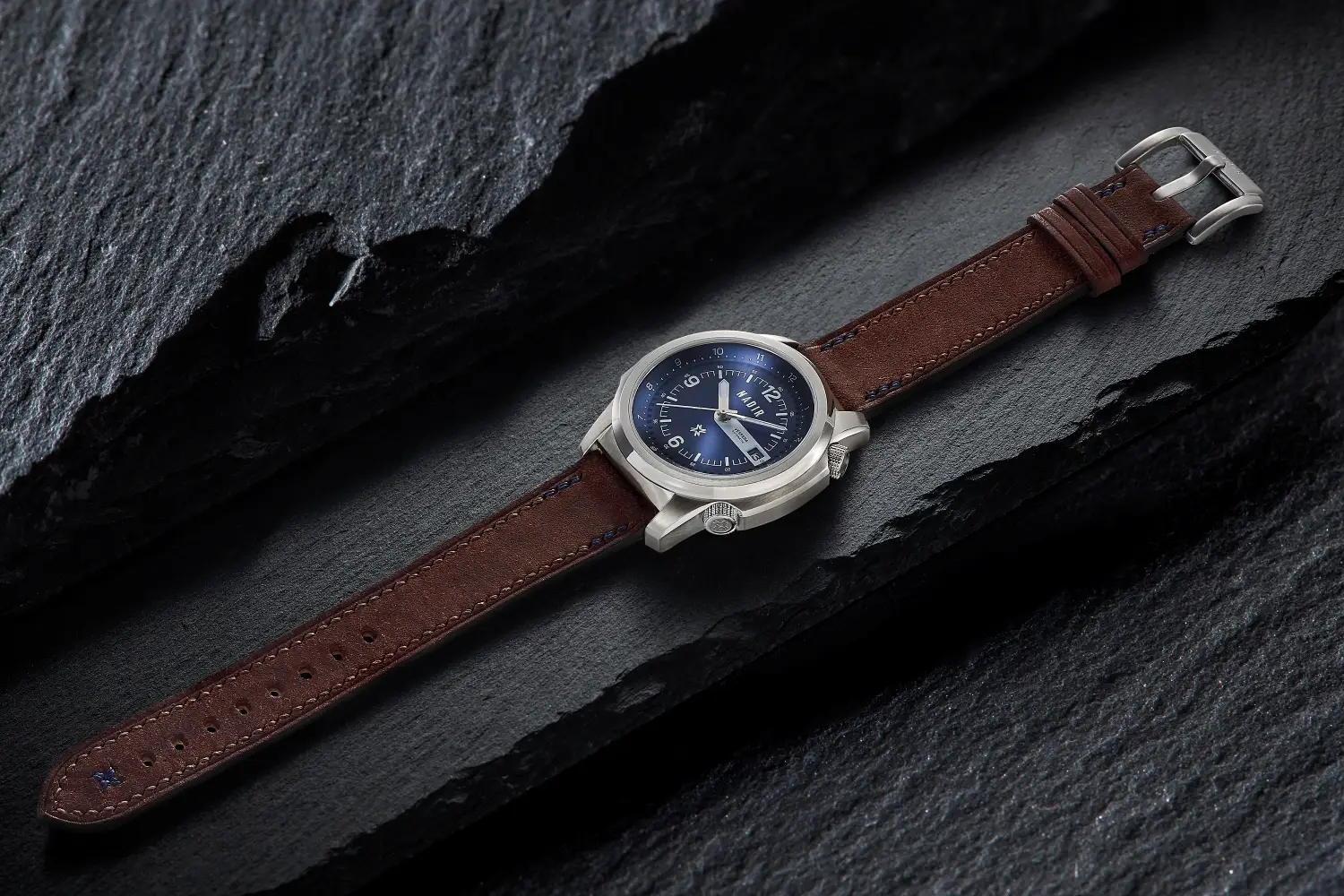 Nadir Vespera. Jeden z najciekawszych debiutów na polskiej scenie microbrandów