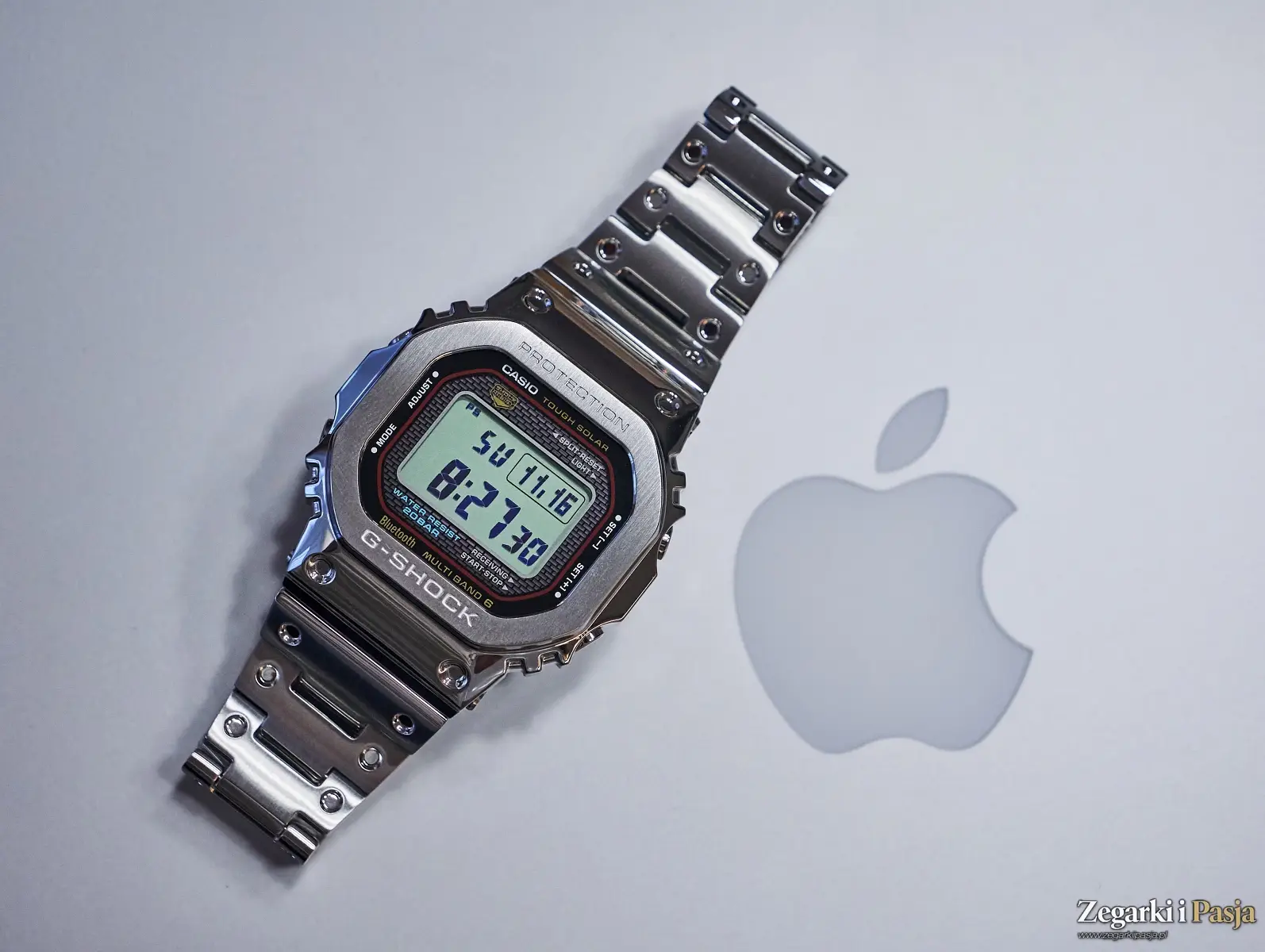 Recenzja: G-SHOCK GMW-B5000D-1CER z kopertą i brasnoletą ze stali. Pancernik pod lupą!