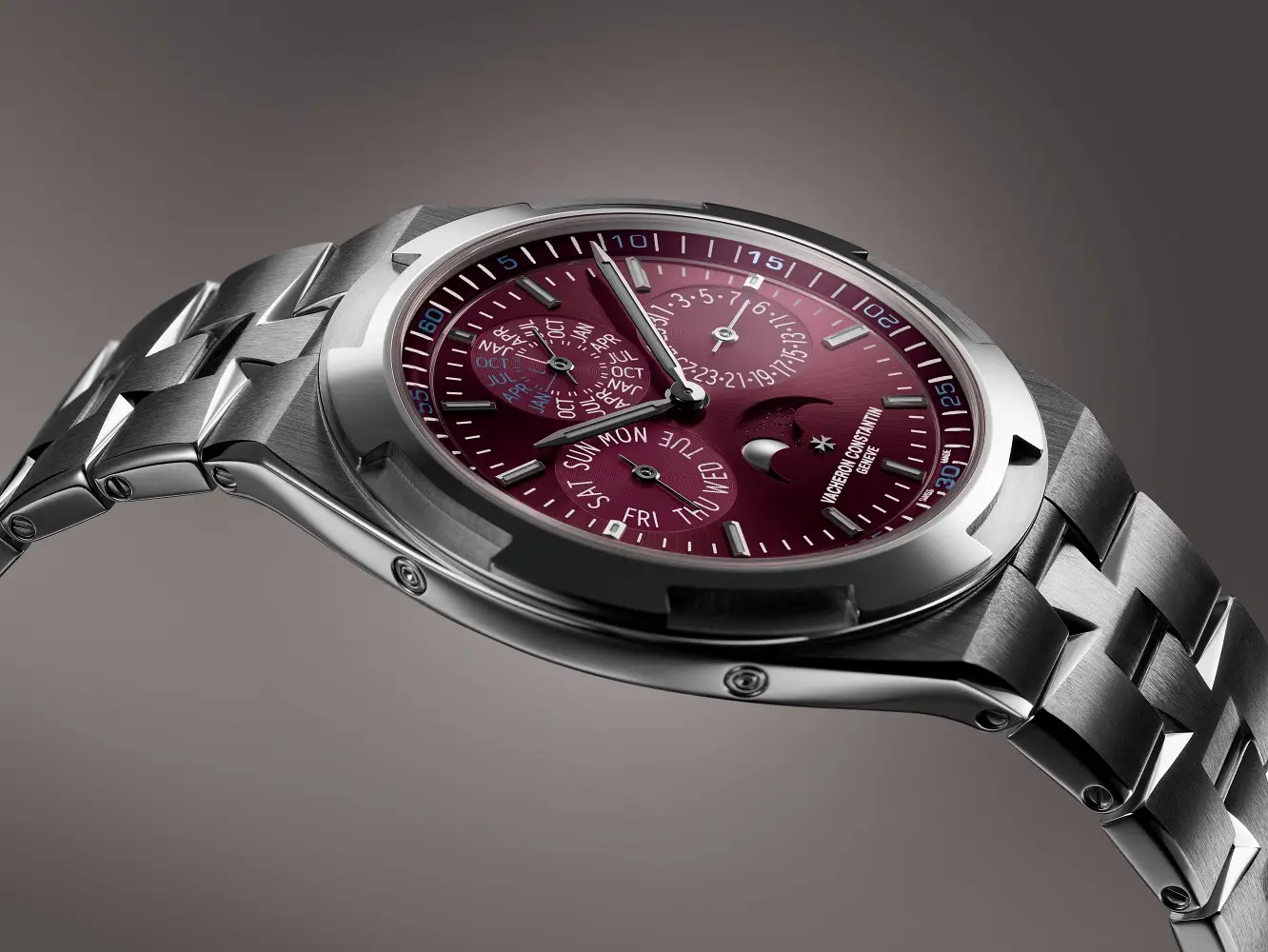 Vacheron Constantin Overseas Perpetual Calendar Ultra-Thin. Luksusowe zegarki sportowe o niewymuszonej elegancji