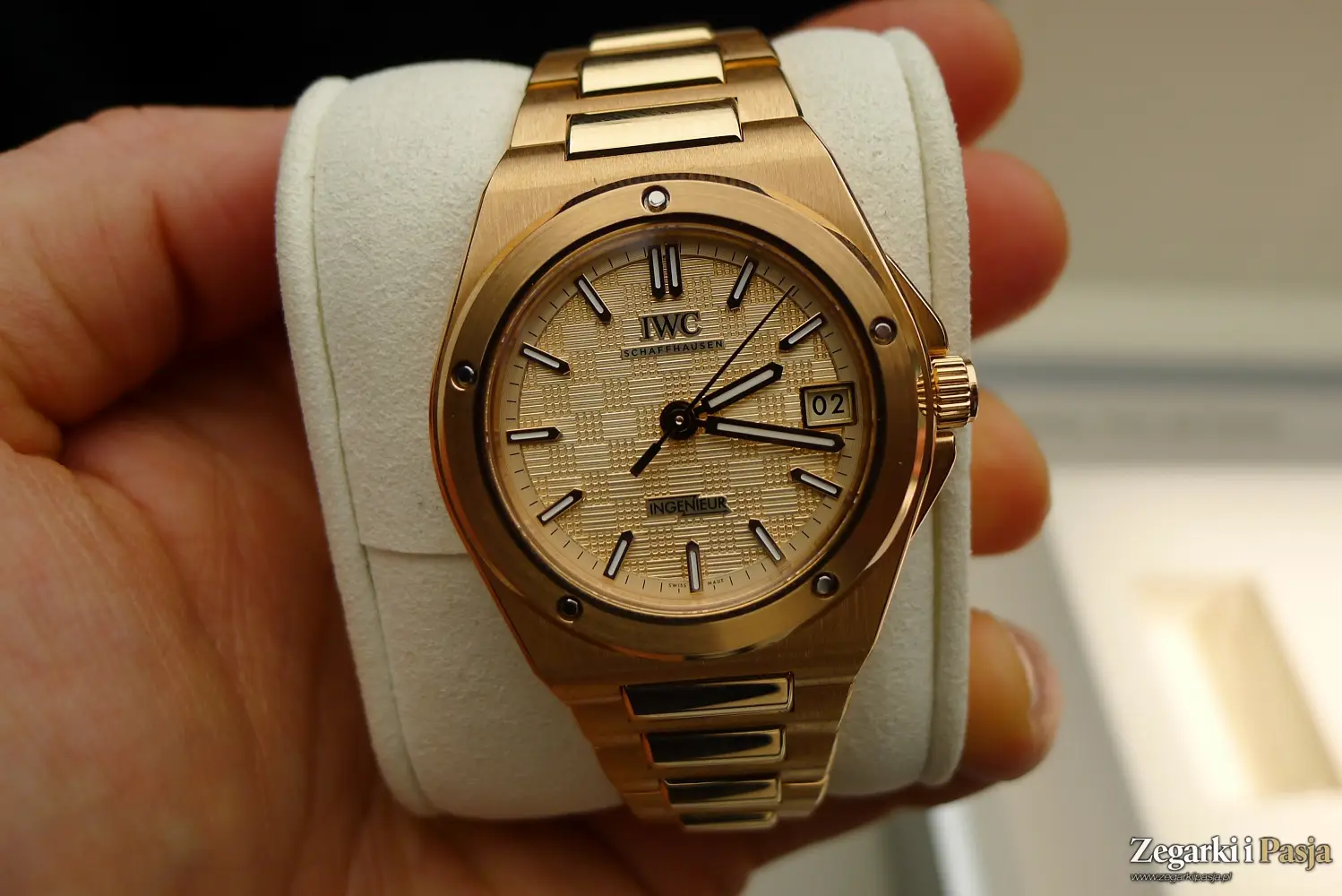 Rodzina Inżynierów rośnie w siłę. IWC Ingenieur Automatic 42 Ceramic i inne modele 2025